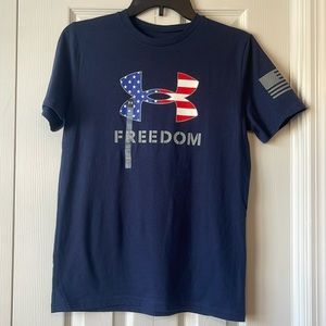 Under armor boys shirt